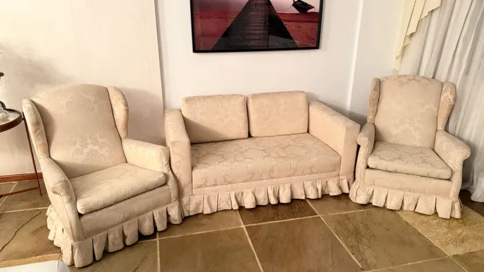Jogo de sofá e poltronas