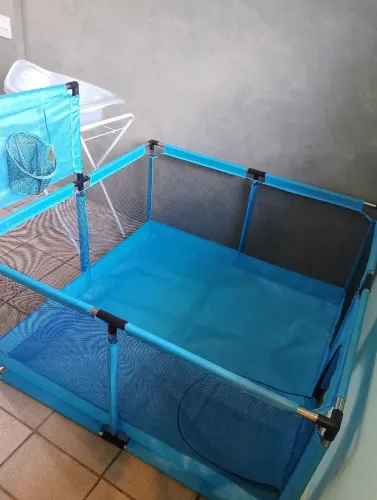 Cercadinho infantil+ banheira e suporte