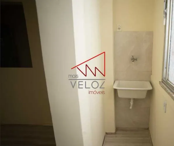 Kitnet/Conjugado - / Residencial / Centro