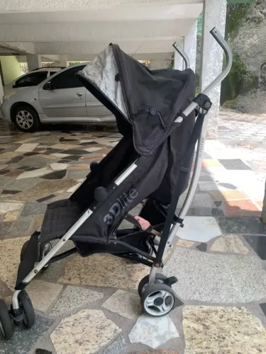 Carrinho Guarda Chuva de Bebê Summer Infant 3Dlite ST, Preto- Leve Estrutura Alumínio USA