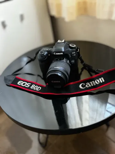 Vendo Câmera Cânon 90D em ótimo estado