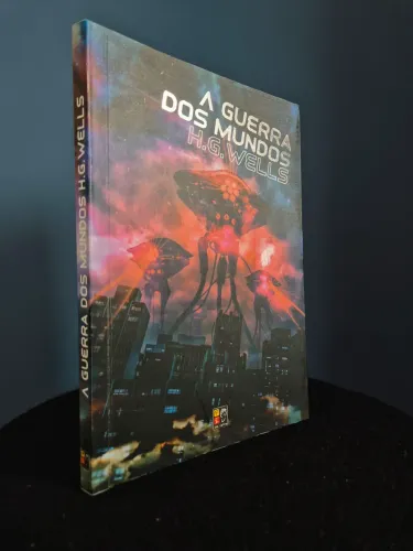 Livros de H.G. Wells A Guerra dos Mundos e A Máquina do Tempo