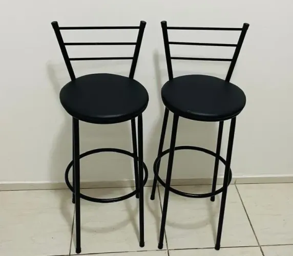 Kit 2 banquetas altas com encosto p/ balcão bistrô cozinha Americana - Produto novo