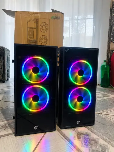 2 gabinetes com fans rgb