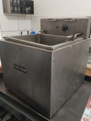 Fritadeira industrial 220v
