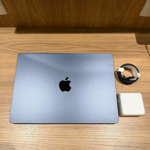 Apple MacBook Air M5 13.6 Polegadas 16GB / 512SSD - NOVO - OPEN BOX
