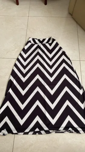 Saia longa estampada preta e branca 
