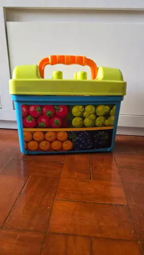 BRINQUEDO Mega Bloks Lunch Box Market da Fisher-Price
