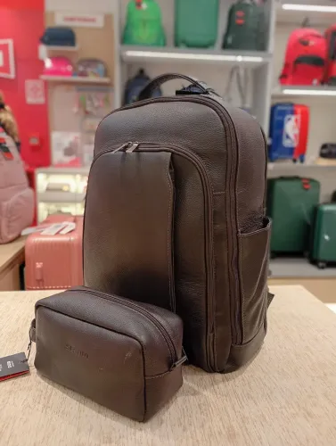 Mochila em couro italiano