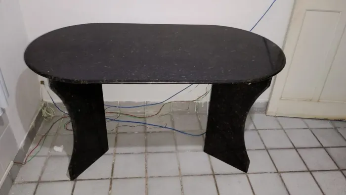 Mesa de granito preta