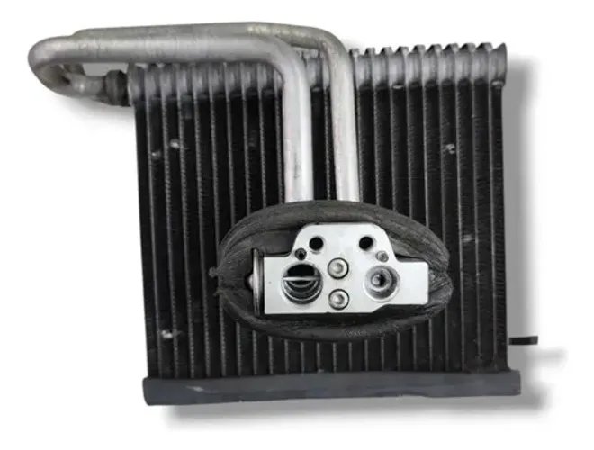 Radiador Ar Frio Volkswagen Voyage 1.0 3cc 2022 T38545b7b