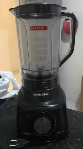 Vendo liquidificador mundial seminovo 