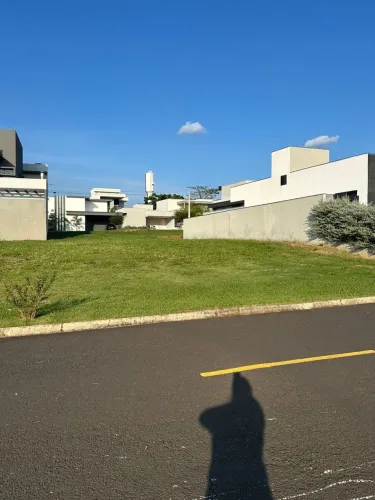 Terreno VERANA 303m - topografia excelente