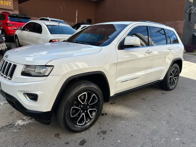 Jeep Grand Cherokee Laredo 3.6 4X4 V6 Aut. 2014