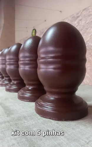 Jogo Cinco Pinhas Em Cimento Para Muro Jardim Pintadas À Mão E Resinadas