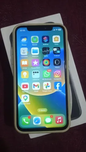 iPhone xs com caixa 