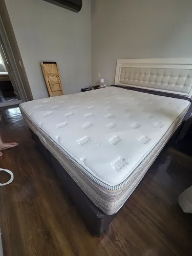 Cama Queen Size + Box Bau + Cabeceira