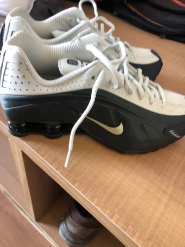 Nike shox