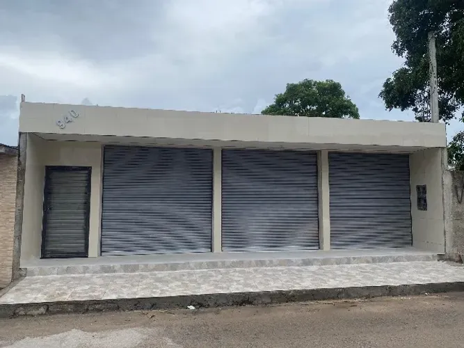 Lojas em Aldeia
