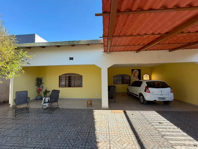 Excelente Casa 3 Quartos no Setor Sul do Gama | 324m² de Lote | R$ 650 Mil
