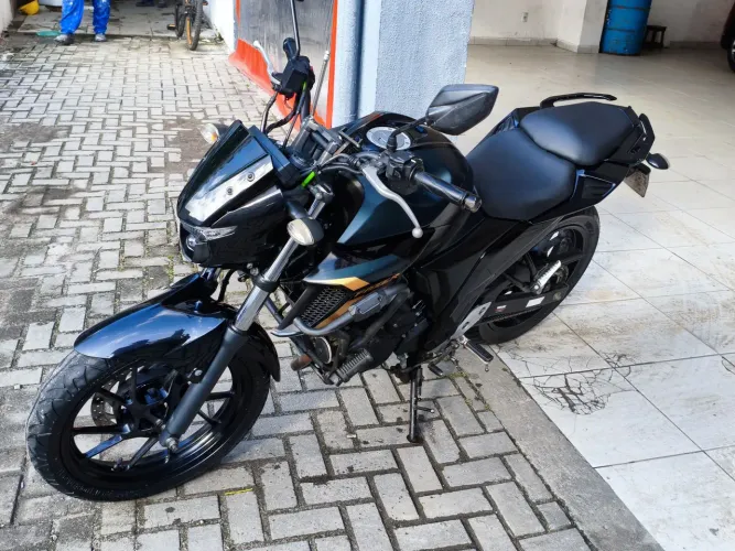 Vendo FAZER FZ25