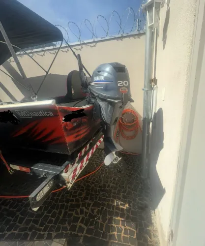 Vendo motor 20 HP 4 tempos Yamaha