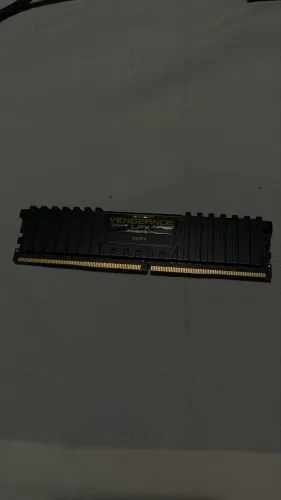 Memória ram 8gb ddr4 corsair 2666mhz