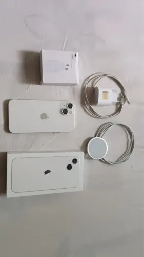 iPhone 13 128 GB Branco (leia a descrição)