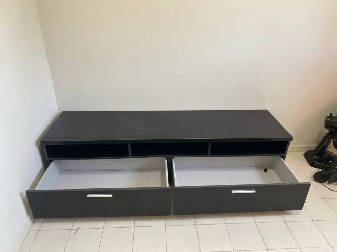 Hacker de sala preto