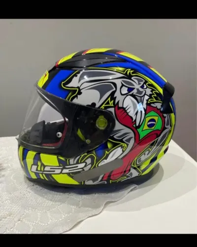 Capacete LS2