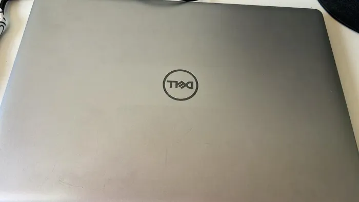 Dell inspiron 5570
