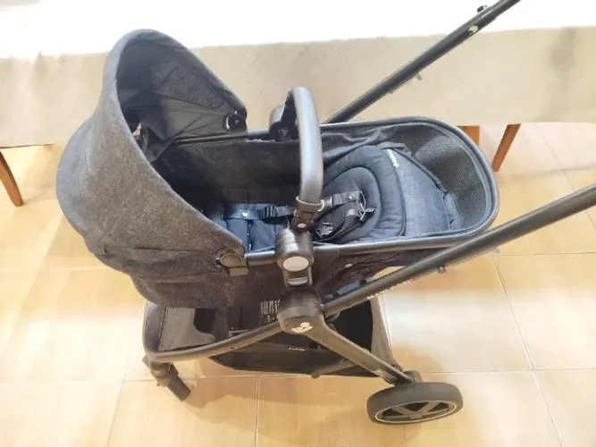 Carrinho de bebê + Bebê conforto Maxi-Cosi, Carrinho Anna Trio Essential Black
