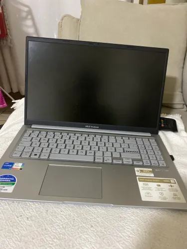 ASUS VivoBook X1504ZA, Intel Core i5-1235U (12ª geração), 8 GB RAM, SSD 512 GB