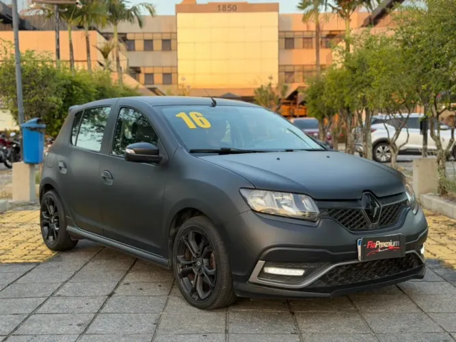 Renault Sandero RS Racing Spirit Flex 2.0 16V 5P 2016