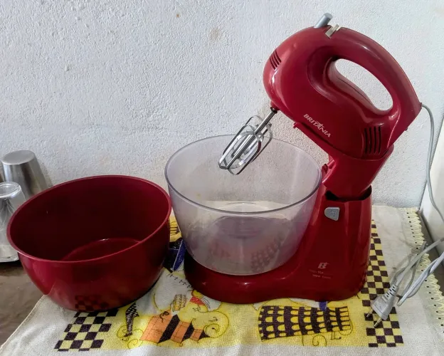 Batedeira semi nova