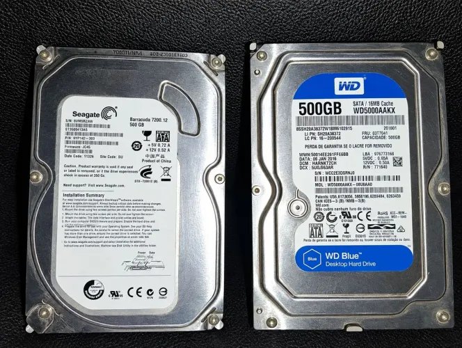 2 HDs SATA 500GB + 3 Leitores/Gravadores CD/DVD