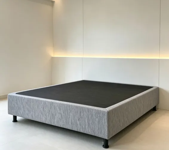 Cama box base casal semi Nova.Entrego