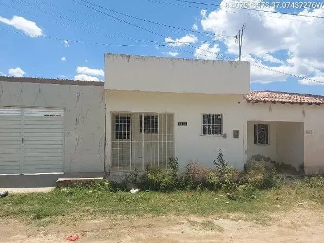 Oferta com destaque Casa no Sao Cristovao, Arcoverde - PE, Nº 1030, 2 quartos, 90m² | Ven