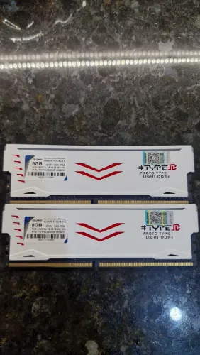 Memoria ram DDR4 (2X8) 3000MHZ Rgb
