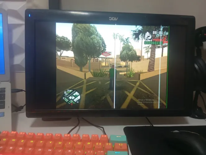 Troco PS2 e um monitor com pequeno defeito,em um monitor