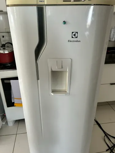 GELADEIRA 220V