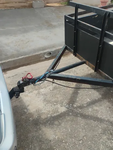 Carretilha top pneus bom suspensão top