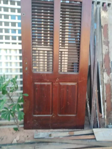 Porta de pau darco 