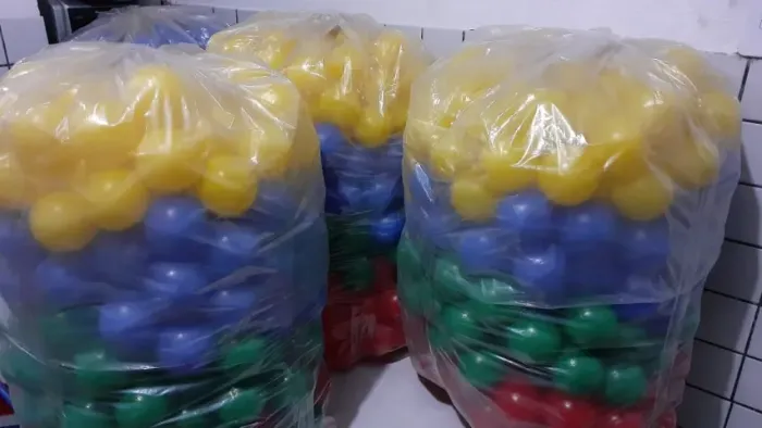 pacotao com 300 bolinhas coloridas