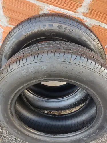 2 pneus 185/65/15