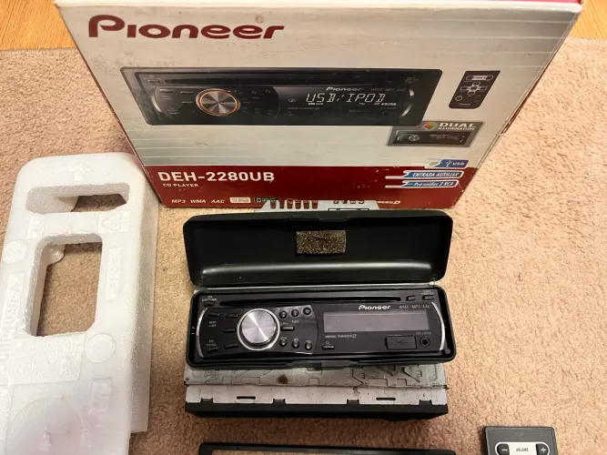 Rádio Pioneer USB 