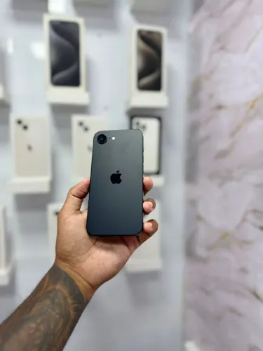 IPHONE 16e 256GB PRETO<br>R$ 3.599,00