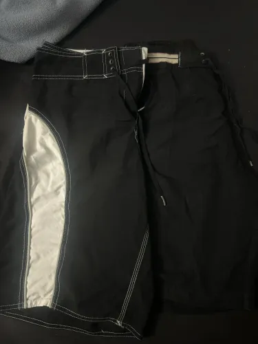 2 bermudas osklen