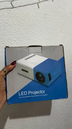 LED PROJECTOR