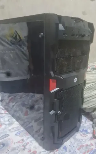 CPU Lenovo Excelente Estado.